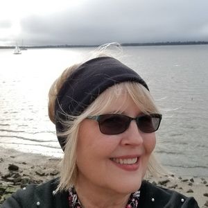 Meet your Posher, Jeanette